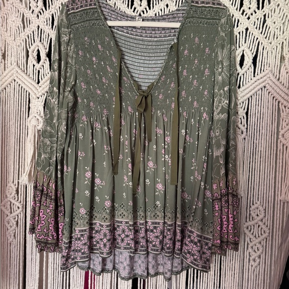 Spell and the Gypsy Lion Heart Blouse - Small - Picture 1 of 6